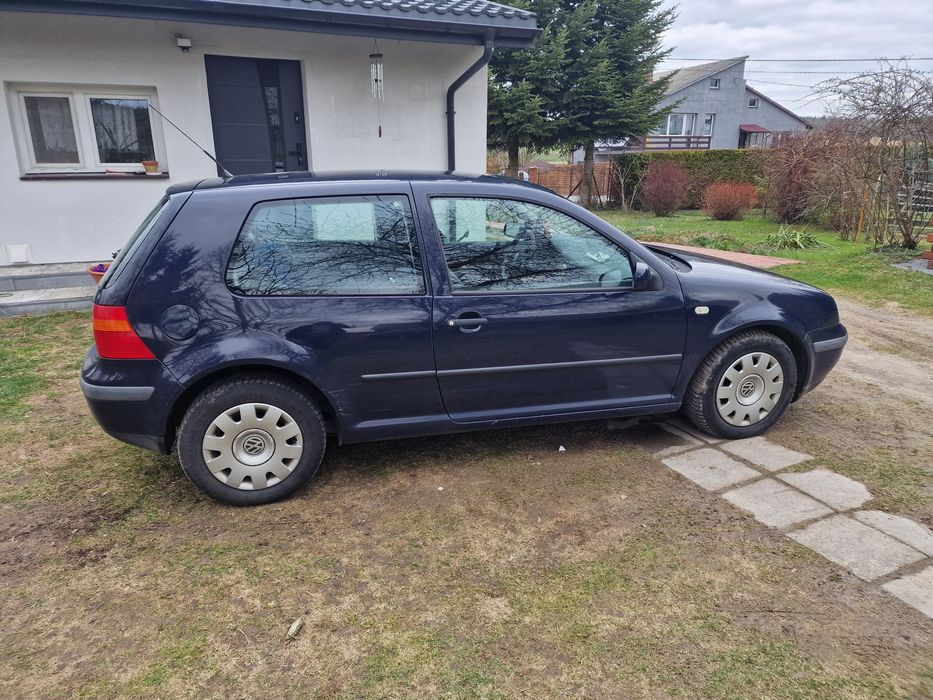 VW Golf 4  1.4 16v