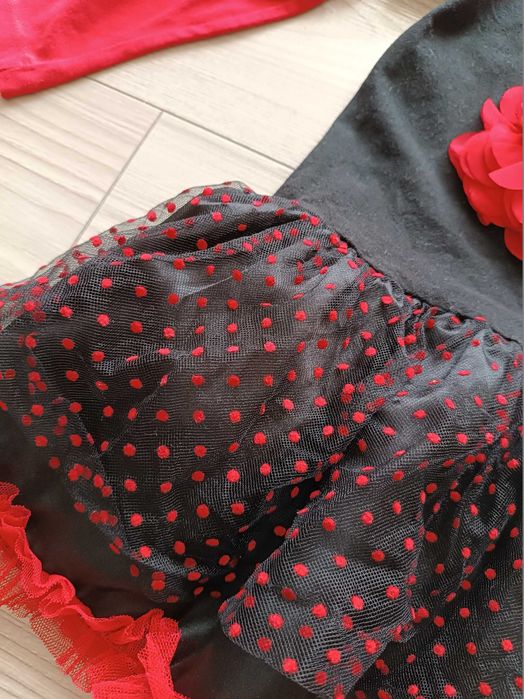 Sukienka dla dziewczynki długi rękaw używana, rozmiar 98