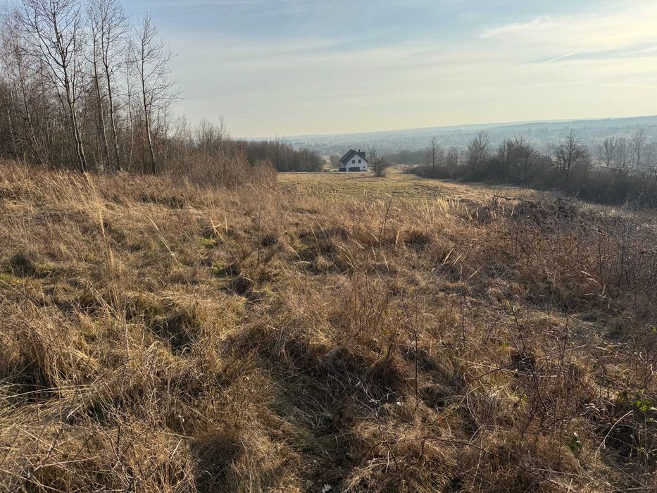 Sprzedam działkę 5000 m2 , piękne widoki , piękna i cicha okolica
