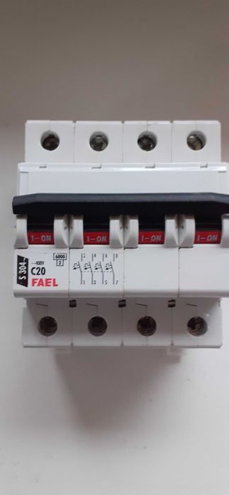 Wyłącznik nadprądowy FAEL C20 S304 400V z demontażu