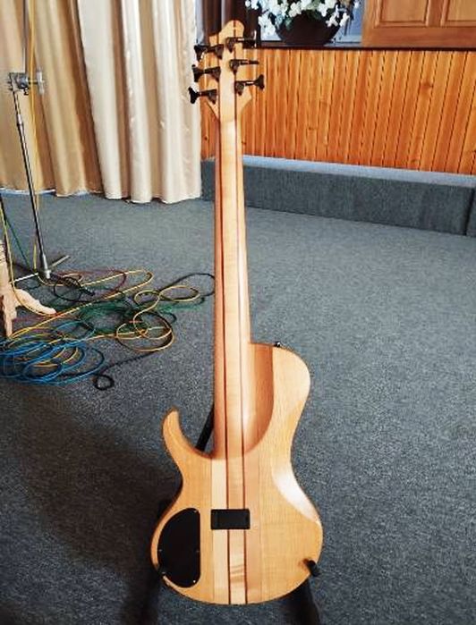 Ibanez BTB686 sc Terra Firma 6 string bass ОБМІН