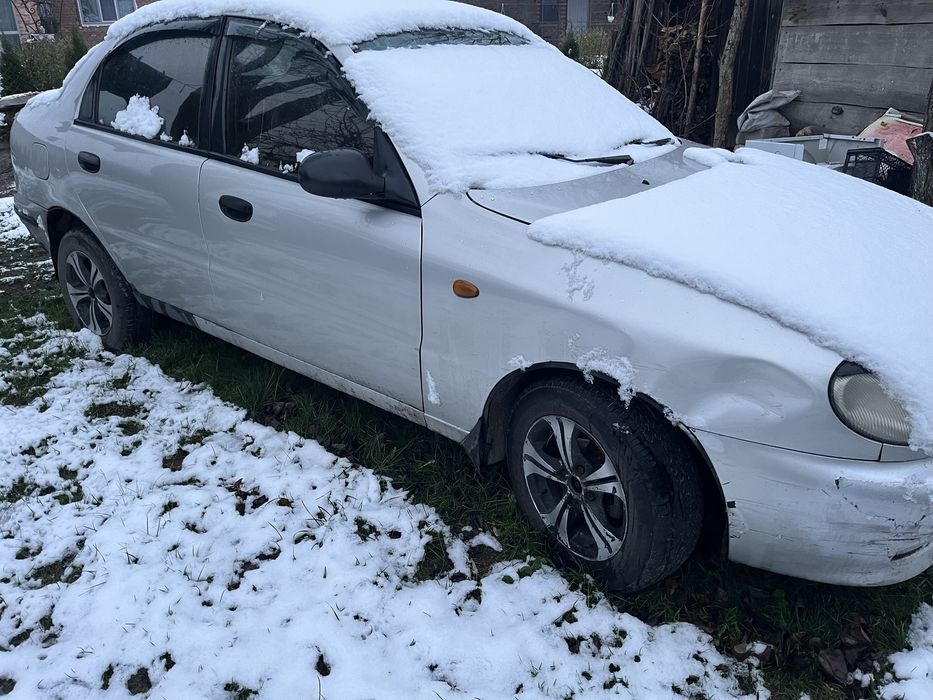 Авто део ланос в гарному стані