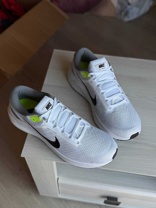 Nike Air Zoom Structure 24. Чоловічі кросівки. Бігові кросівки. Оригінальні кросівки. Оригінал