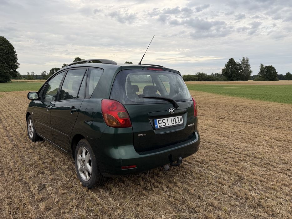 Na sprzedaż TOYOTA Corolla Verso