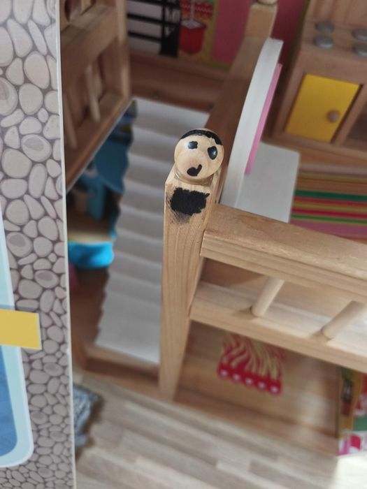 Domek dla lalek drewniany