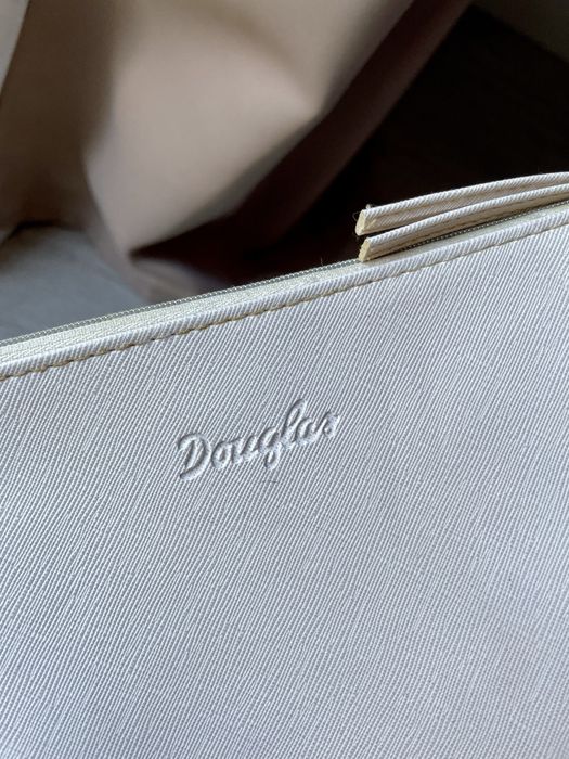 Douglas duża pojemna kosmetyczka podróżna ivory