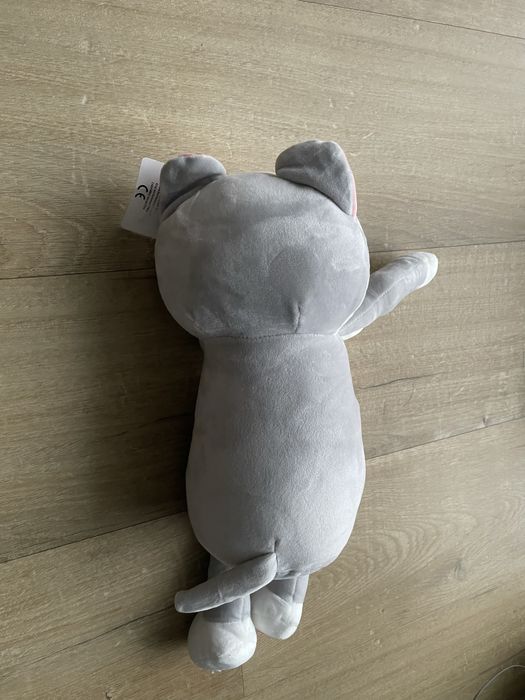 Maskotka duży szaro-biały kotek