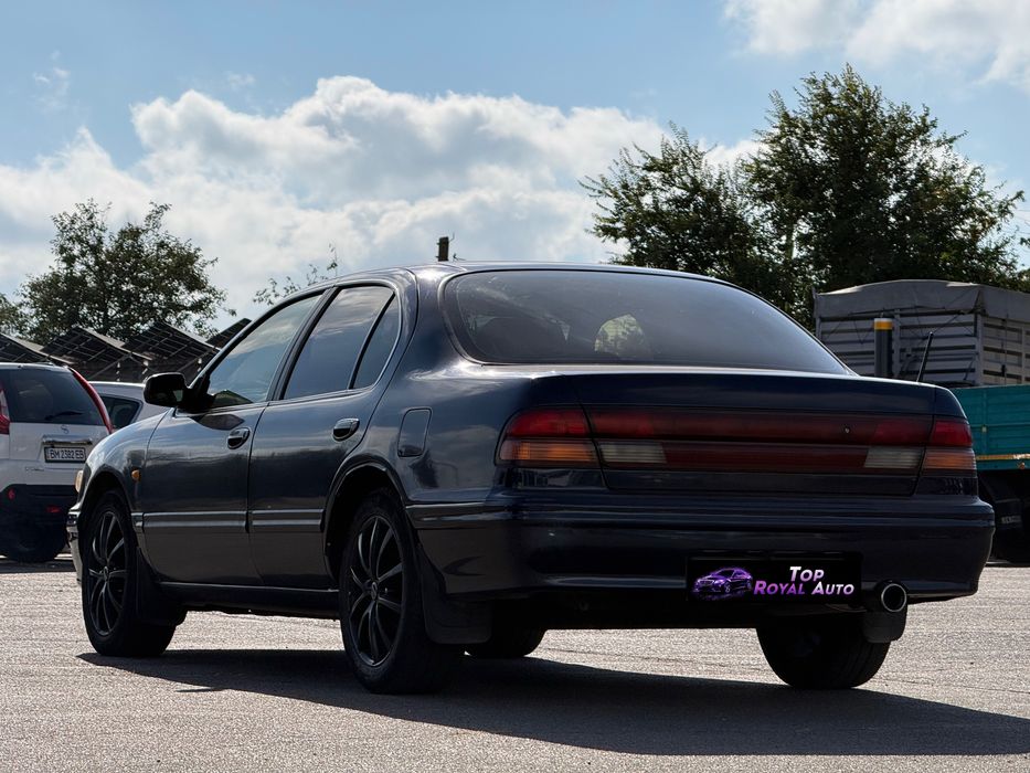 У продажу Nissan Maxima 2500$