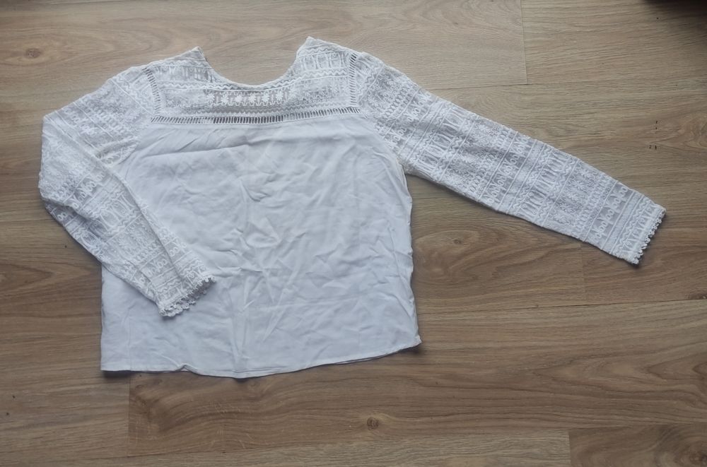 Camisola com detalhes