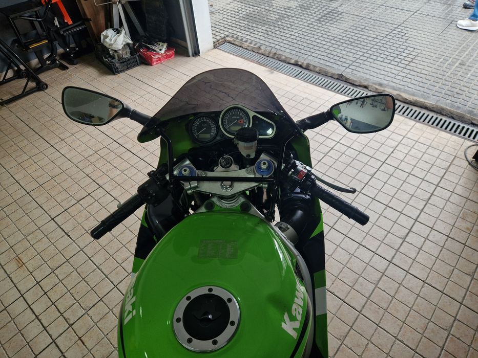Kawazaki ZX6-R 1998