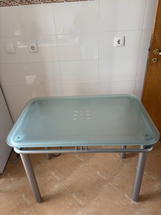 Mesa cozinha  oferta cadeiras