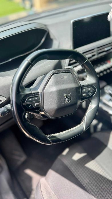 Peugeot 5008 130CV