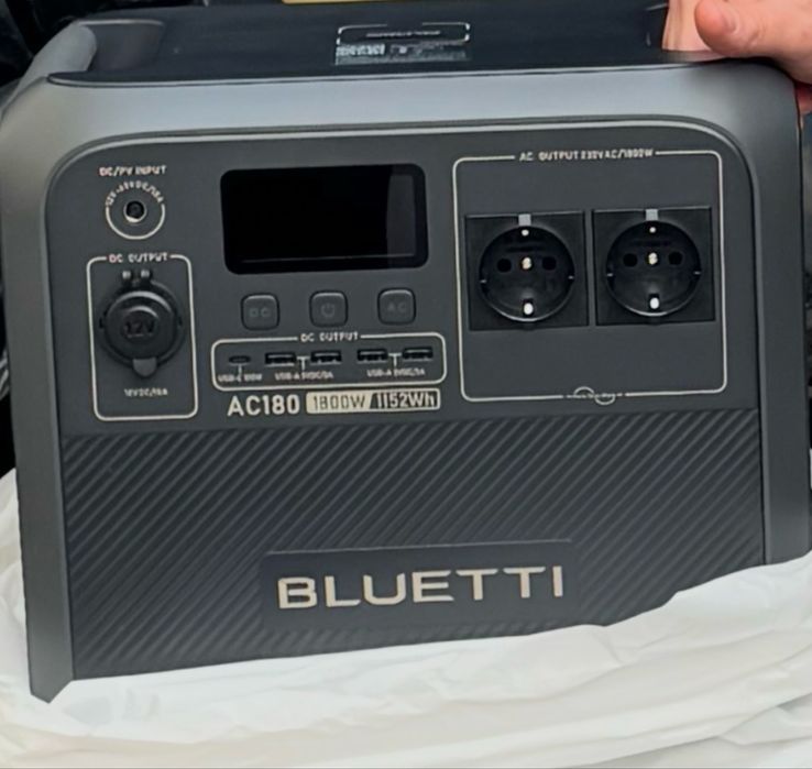 Зарядна станція Bluetti AC180