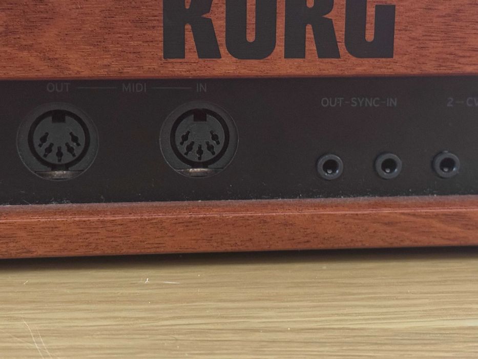 sintetizador Korg Minilogue XD – Estado Impecável