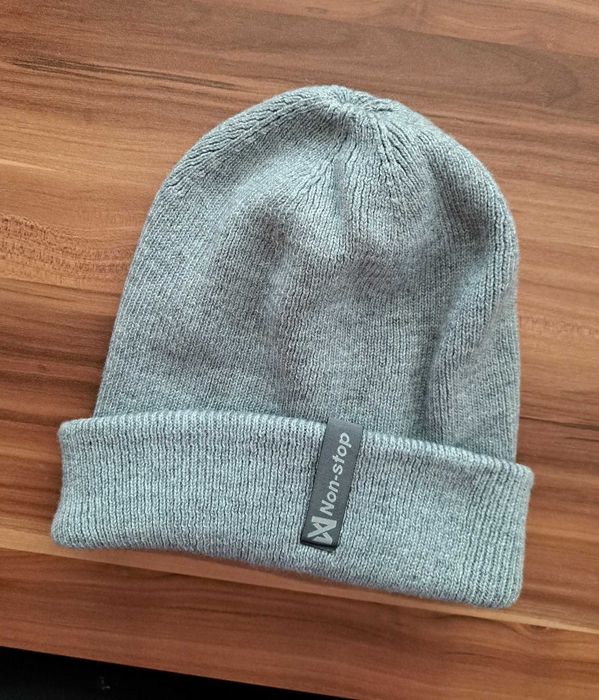 Czapka zimowa męska szara stan bdb wełna merino