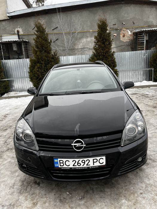 Опель астра H 2005 року