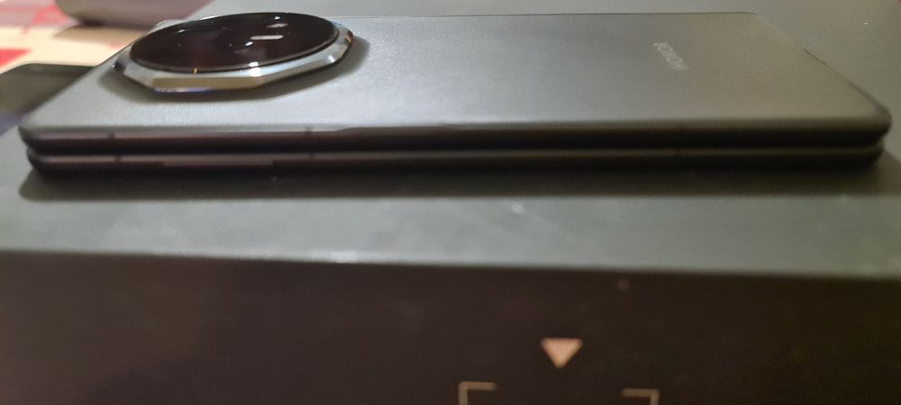 Honor magic V3 512gb