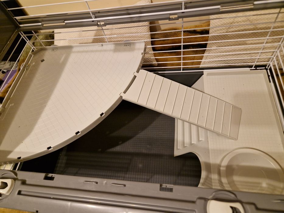 Piętrowa klatka dla królika lub szynszyli