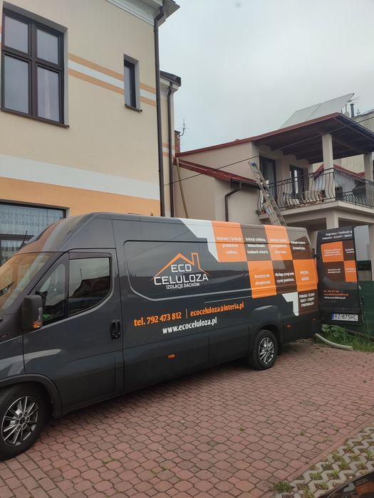 Ocieplanie wdmuchiwanie granulatu celulozy  i naprawa po kunach