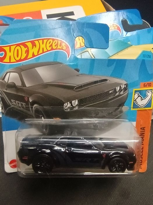 Hot Wheels dodge chelenger srt Demon nowy resorek autko