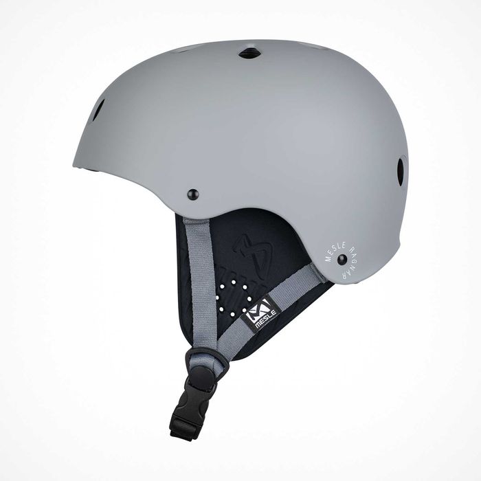 Solidny kask wakeboard narty