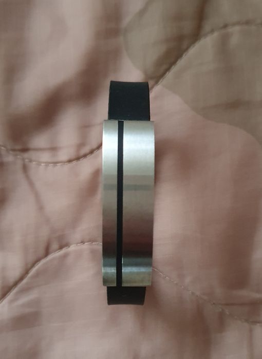 Pulseira para homem - Borracha e aço inoxidável