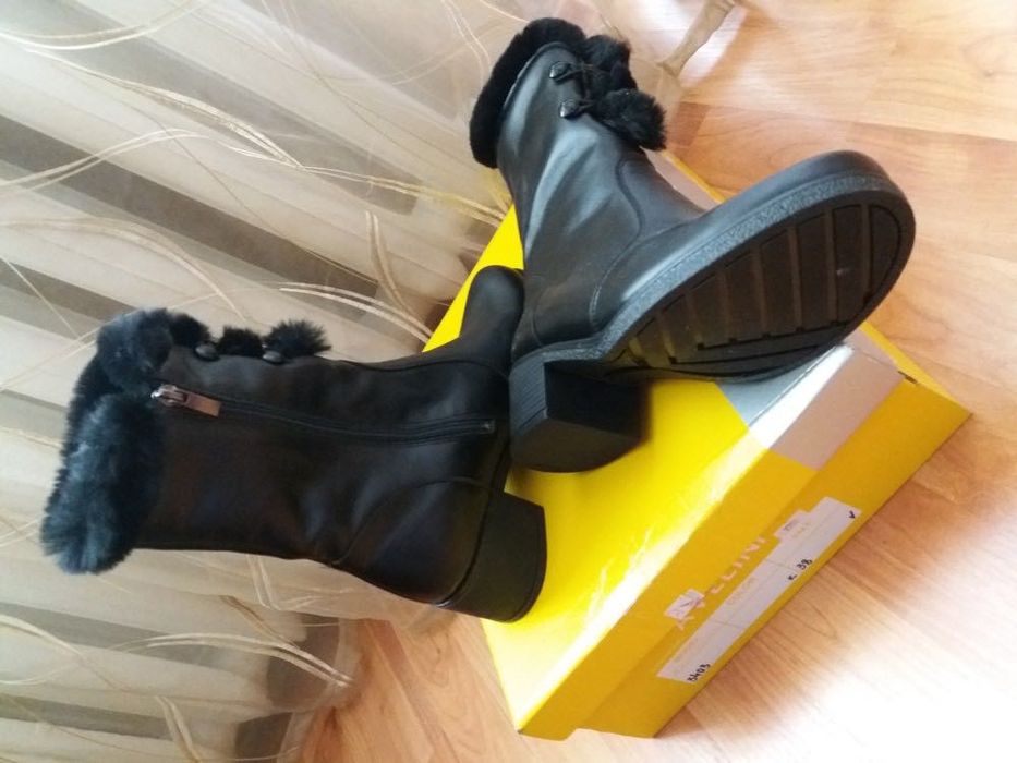 Сапоги (чоботи) зимові шкіряні нові