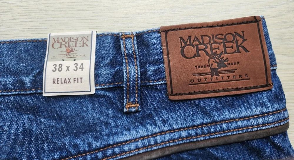 Джинсы Madison Creek ® W42xL30 Indigo Mexico (7.G2)
Madison Creek® W42