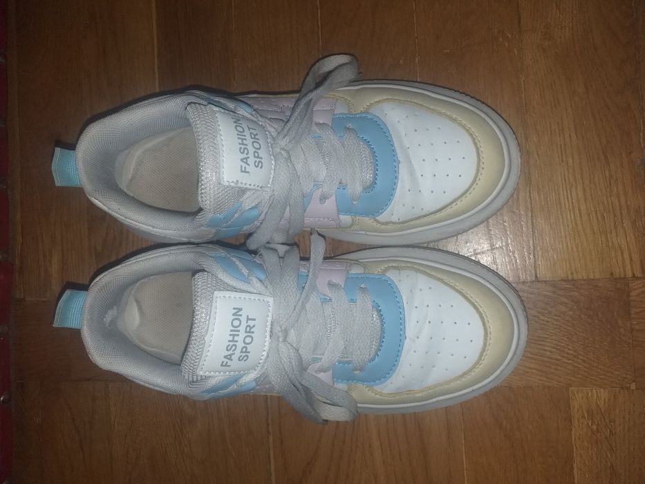 Buty sportowe kolorowe damskie