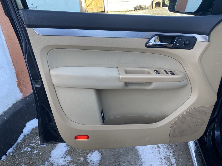 Volkswagen Touran 1.9 tdi 2004 рік Нерозмитнений