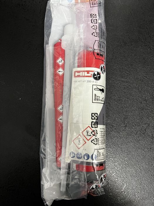 Klej Hilti, dwuskladnikowy.