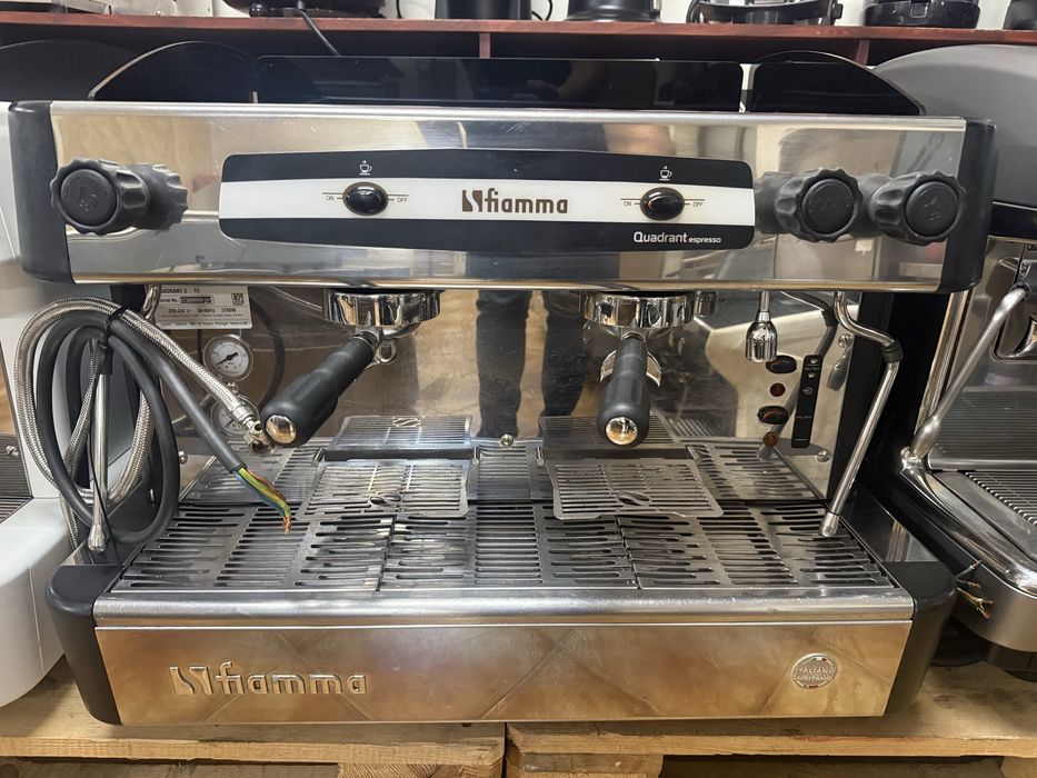 Maquina de café industrial 1 grupo Muito Muito Nova  Instalação e Garantia