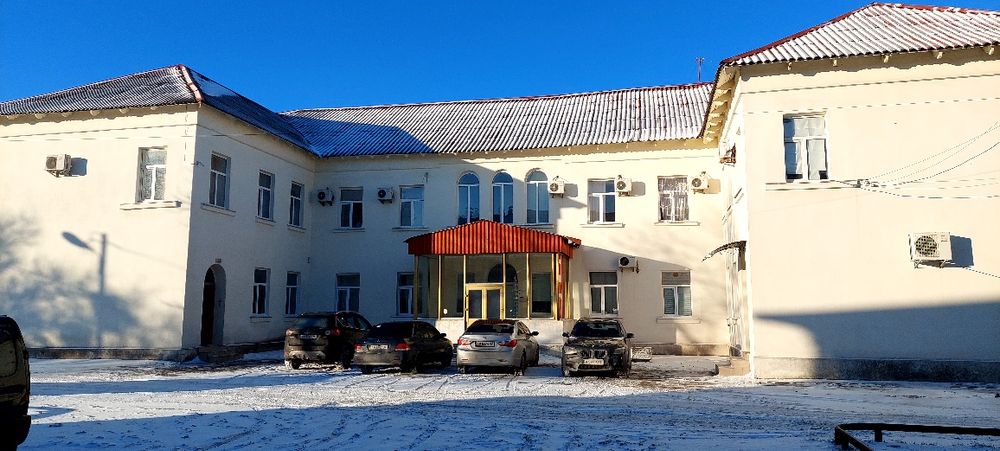 Оренда офісних 5,8 квм та  13 квм та склад приміщень Мрії 12