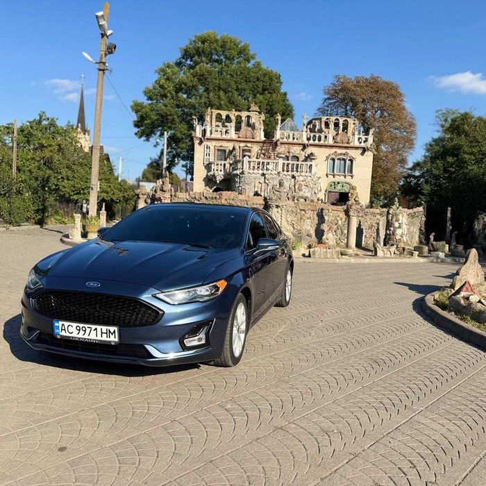 Продам автомобіль Ford Fusion Energi (Titanium)