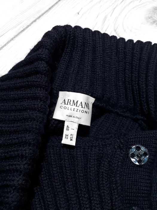 Кофта на заклепки Armani Collezioni гольф розмір S-M