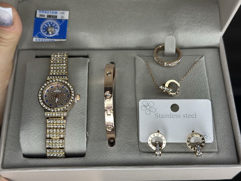 Жіночий ювелірний набір біжутерія годинник сережки браслет колечко