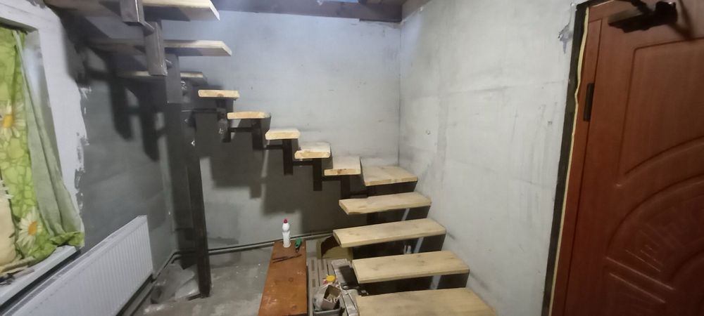 Продається автономний будинок в смт.Гребінки