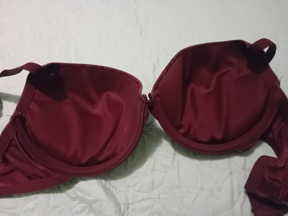Reserved biustonosz stanik push up