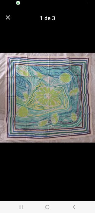 Lenço de autoria de Júlio Resende