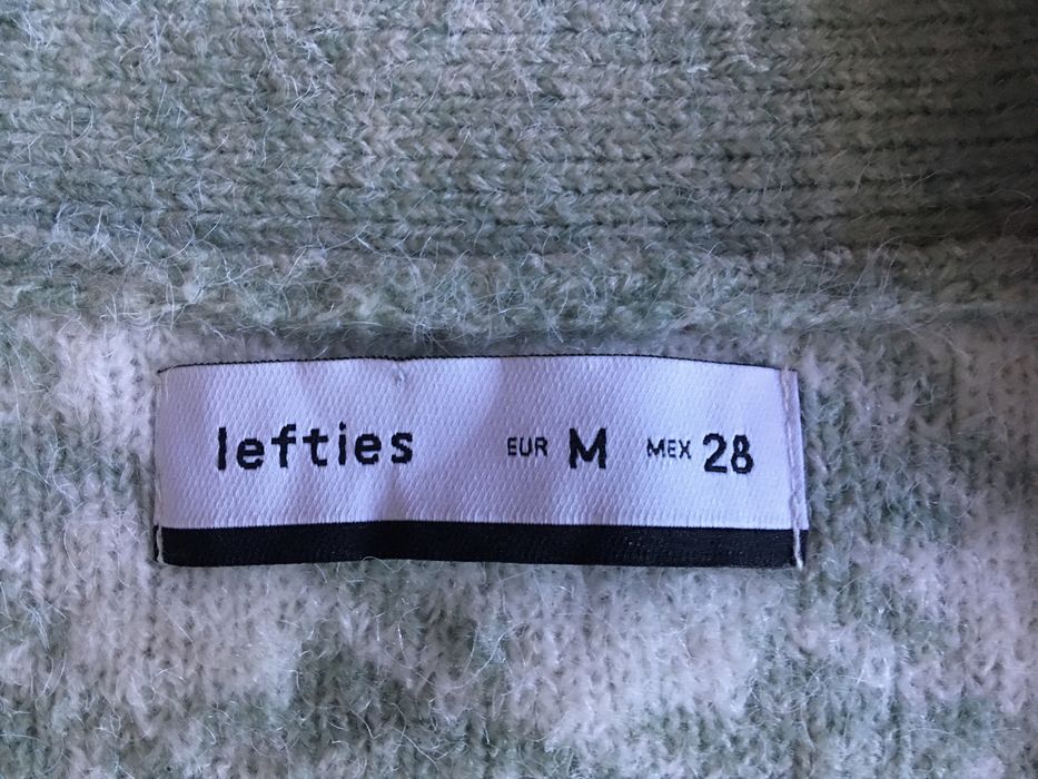 Casaco de malha decote V