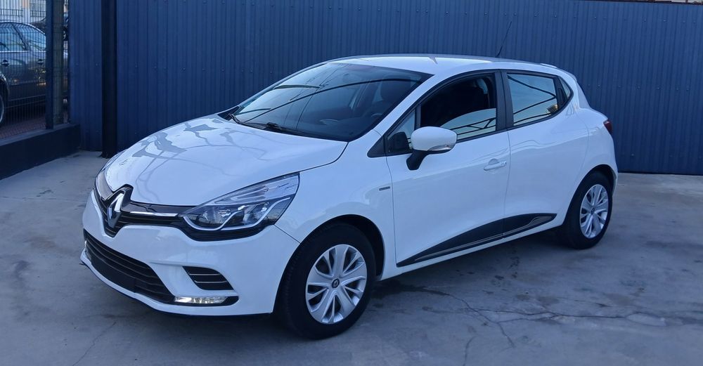Renault clio 19.000 klms
