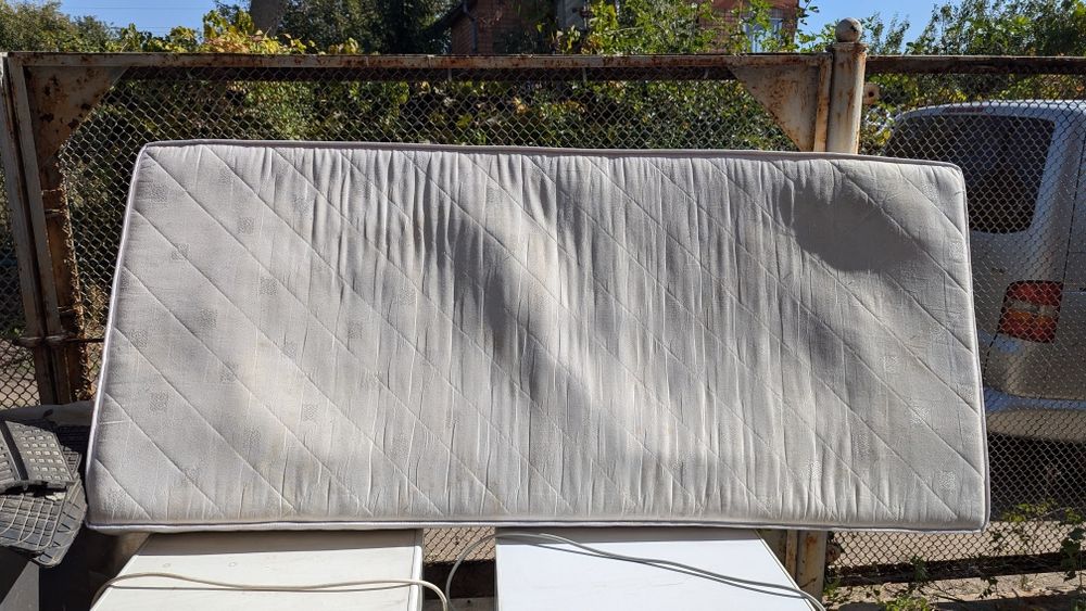 Матраци односпальні