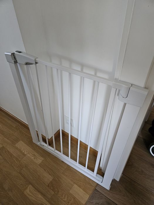 Bramka zabezpieczająca barierka na schody Tulano biała 75-82 cm