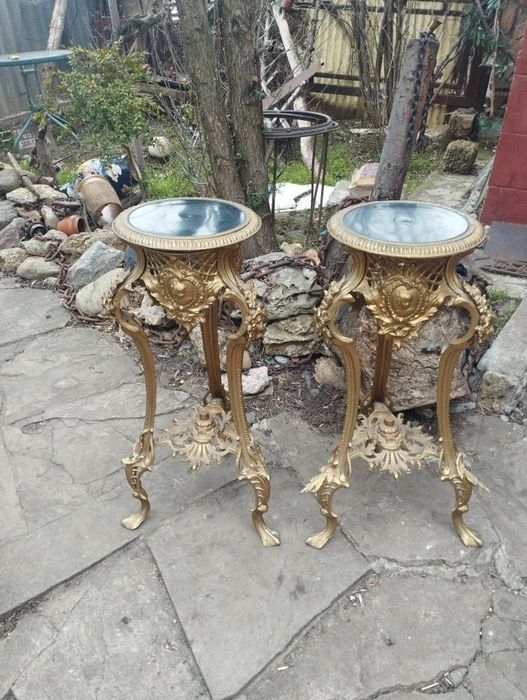 Подставка под цветы