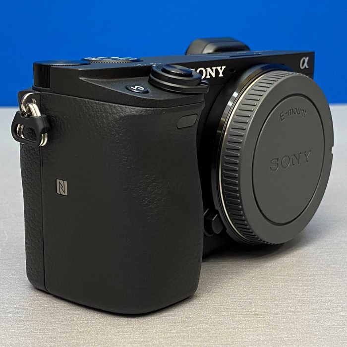 Sony Alpha A6400 (Corpo) - 24.2MP