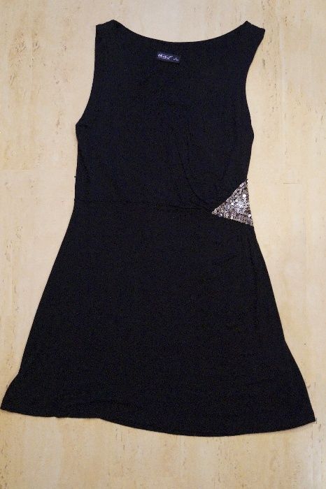 Sukienka koktajlowa czarna, rozm. S / M świeta, sylwester