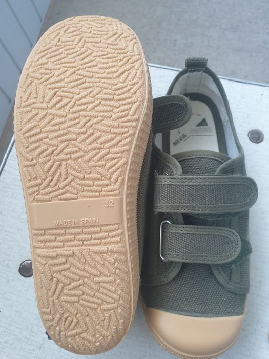 Детские кроссовки (макасины) Mango