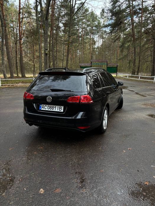 Продам volkswagen golf 7 2015 року