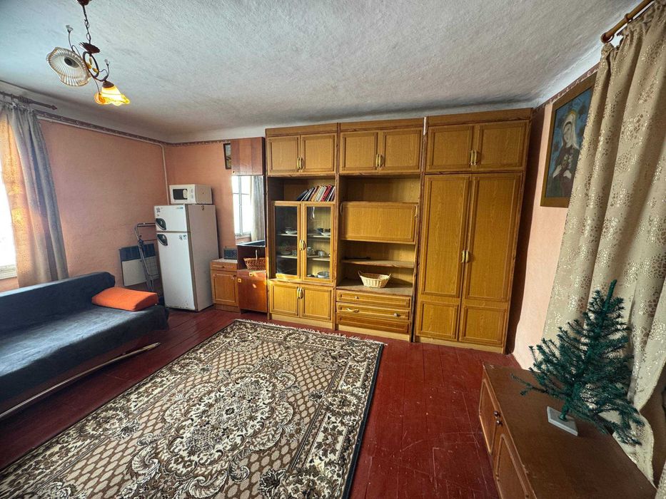 Продаж будинку в селі Палагичі, проведена вода, світло, газ.