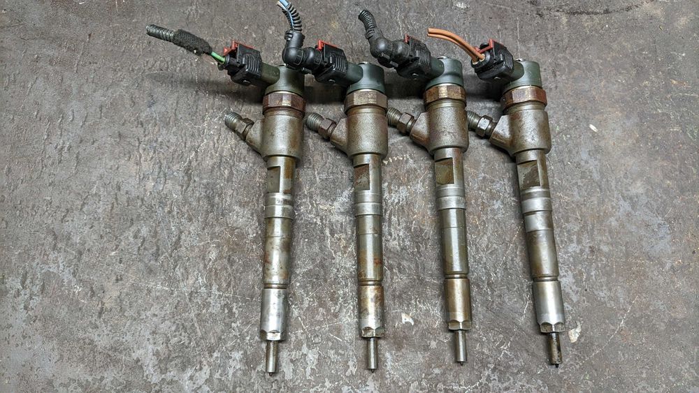 Форсунки 1.3 A13DTE Opel Astra J Опель Астра 2013 0445110326